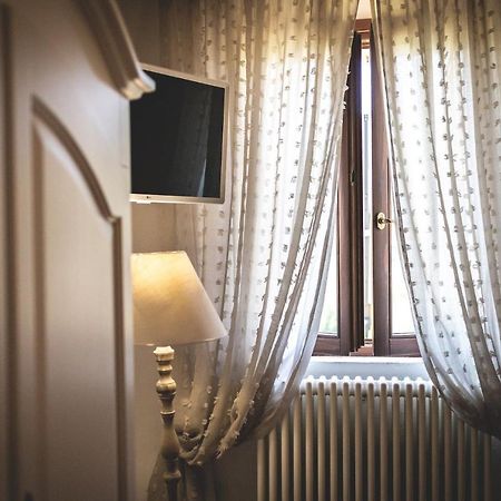 Bed and Breakfast Gatto Rosso Bolgheri Exterior foto