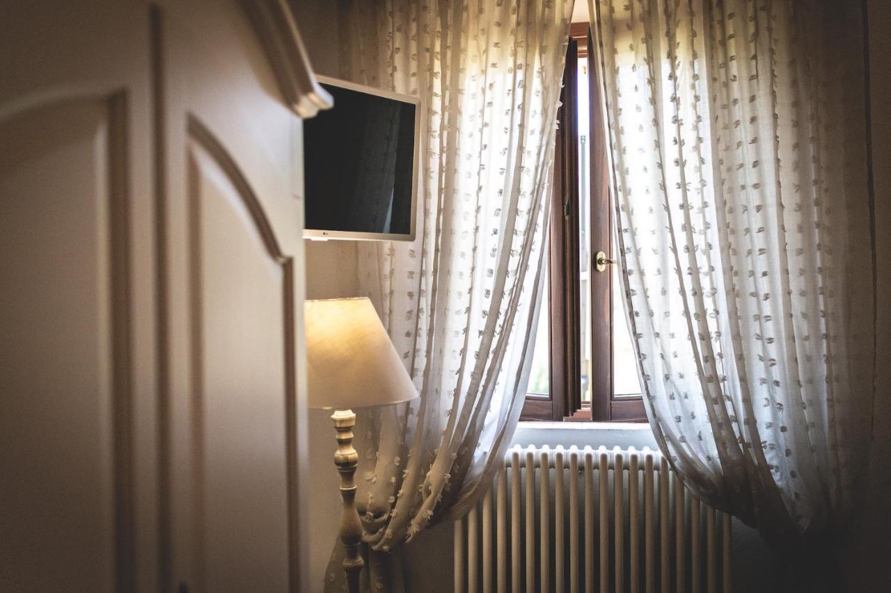 Bed and Breakfast Gatto Rosso Bolgheri Exterior foto